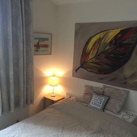 Eco House Apartment Shenley Church End ภายนอก รูปภาพ