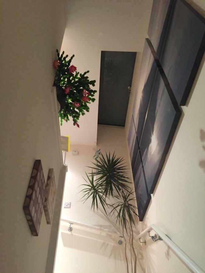 Eco House Apartment Shenley Church End ภายนอก รูปภาพ